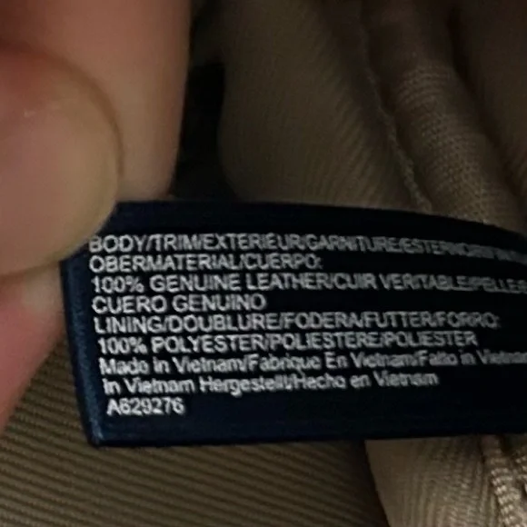 American Leather Co - Cleveland
North-South Crossbody Bag - Hunter Green - Picture 11 of 16